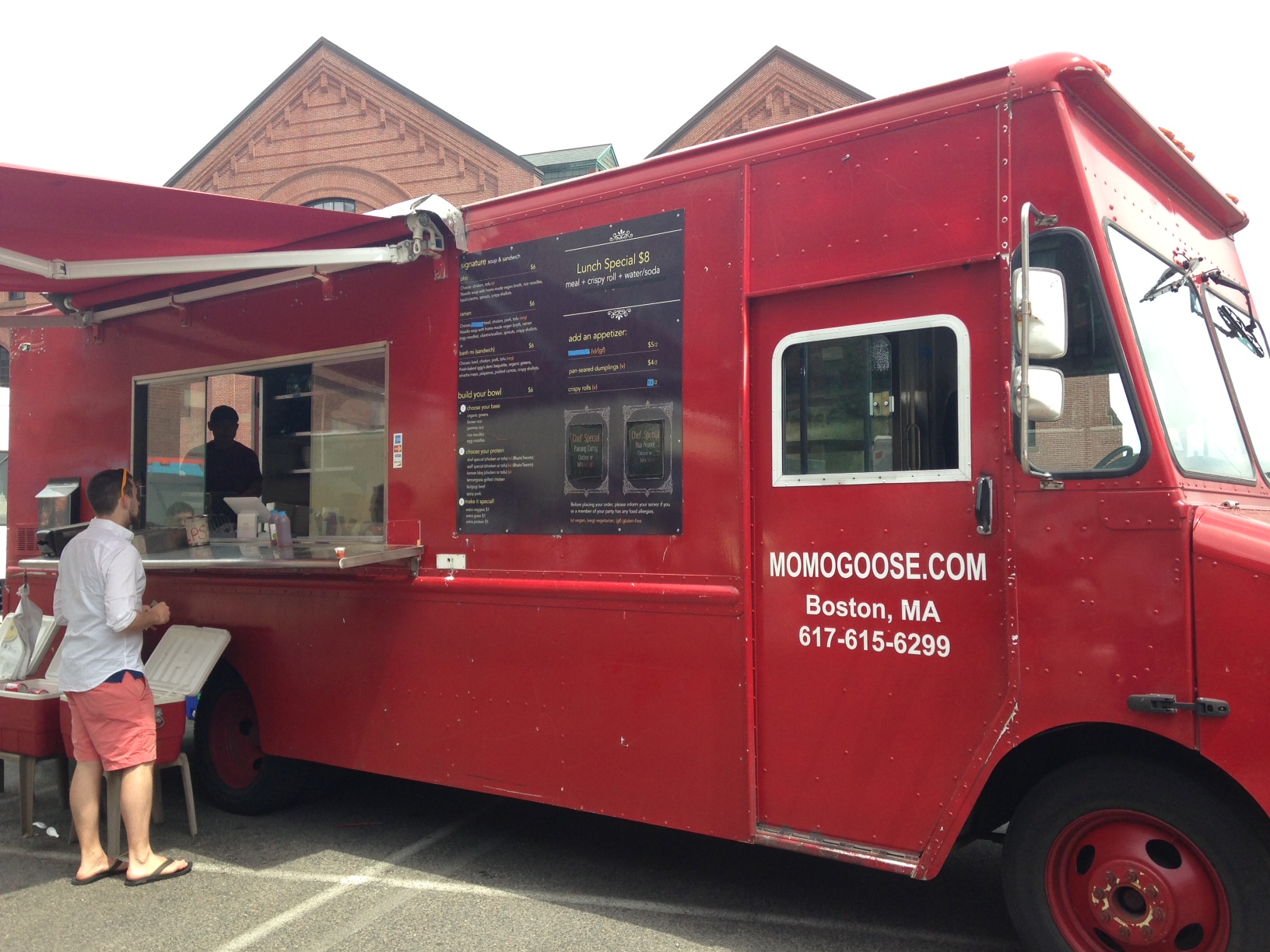 VeganFriendly Food Trucks in Boston, MA Vegan World Trekker Vegan