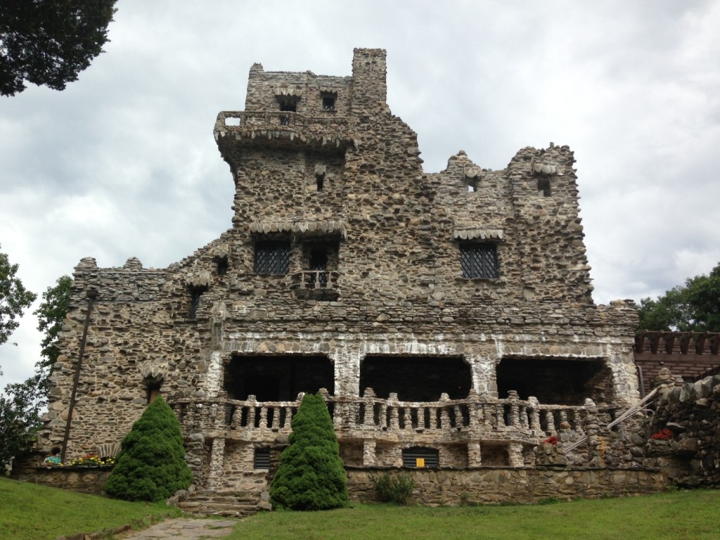 gillettecastlefrontphoto160