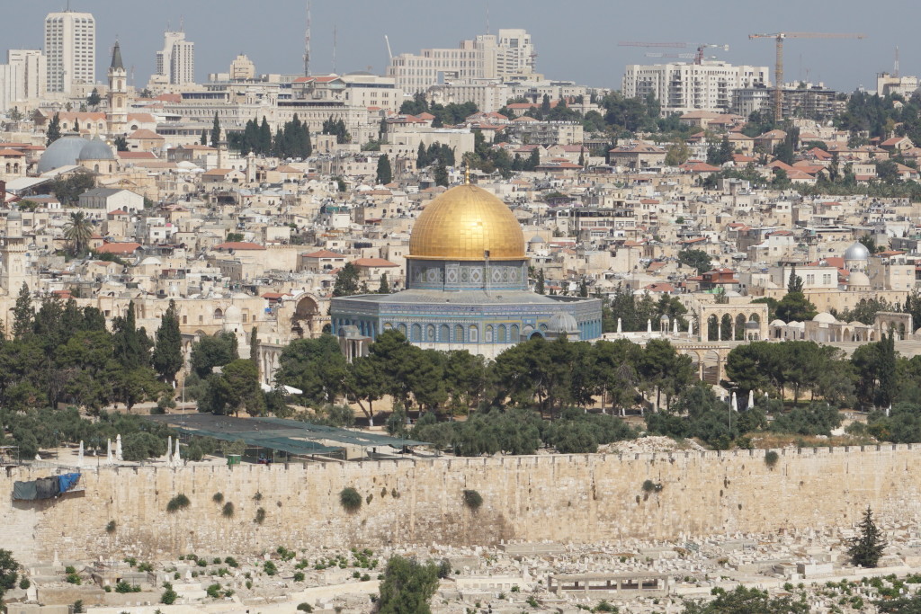hilloverlookoldJerusalem
