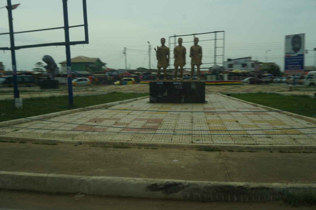 threebrothersroadstatue